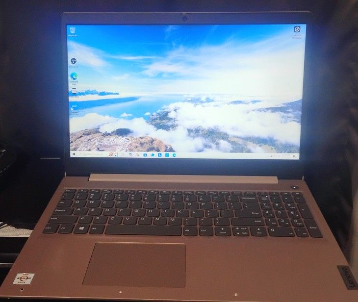Lenovo Amd Athlon Silver 3050u Laptop