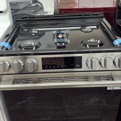New  L G    Gas Stove And Oven  5 Burner 