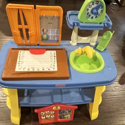 Fisher Price Childrens Desk And Sink 