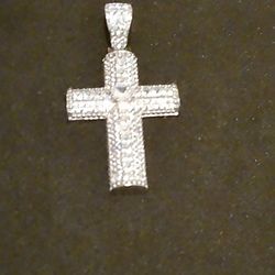 925 Sterling Silver CZ Encrusted Cross 