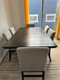 Ashley Millennium Bruxworth 7-Piece Dining Set – Extension Table + 6 Upholstered Chairs