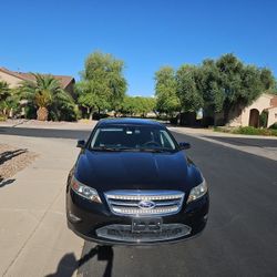 2011 Ford Taurus