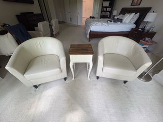 Accent Chairs