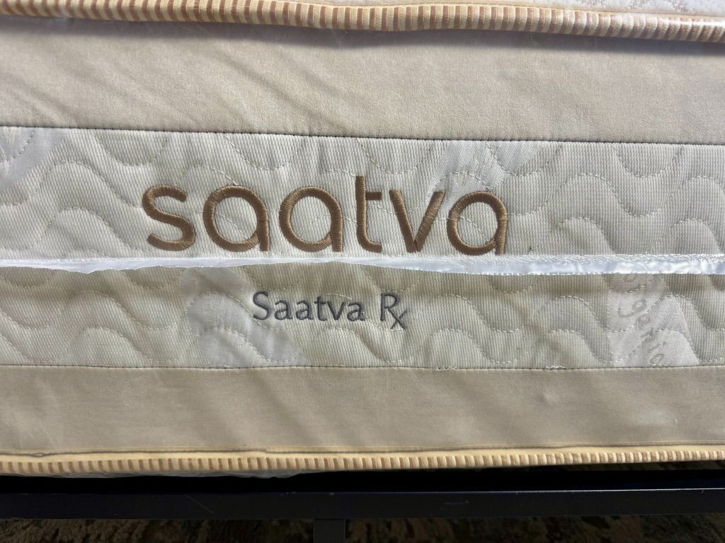 LIKE NEW! Queen Saatva Rx Mattress - Delivery Available