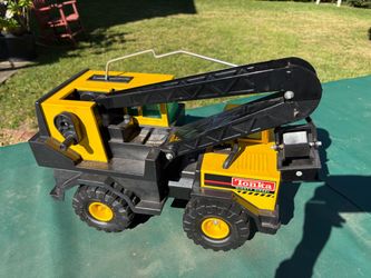 Tonka vintage mighty turbo diesel crane truck model xmb975