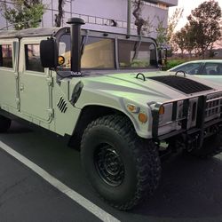 1985 Humvee 