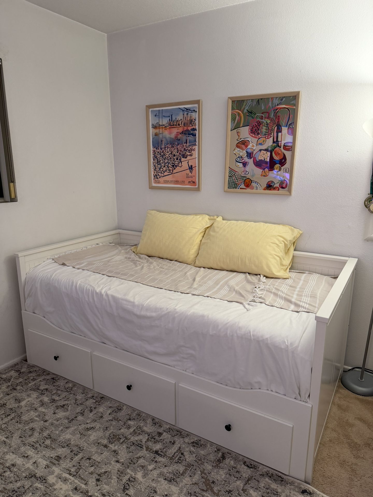 IKEA Hemnes Daybed (White)
