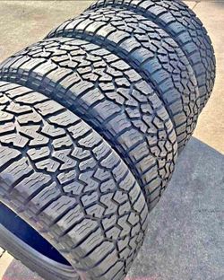 275 70 18 Falken tires Con 80% de Vida Las 4