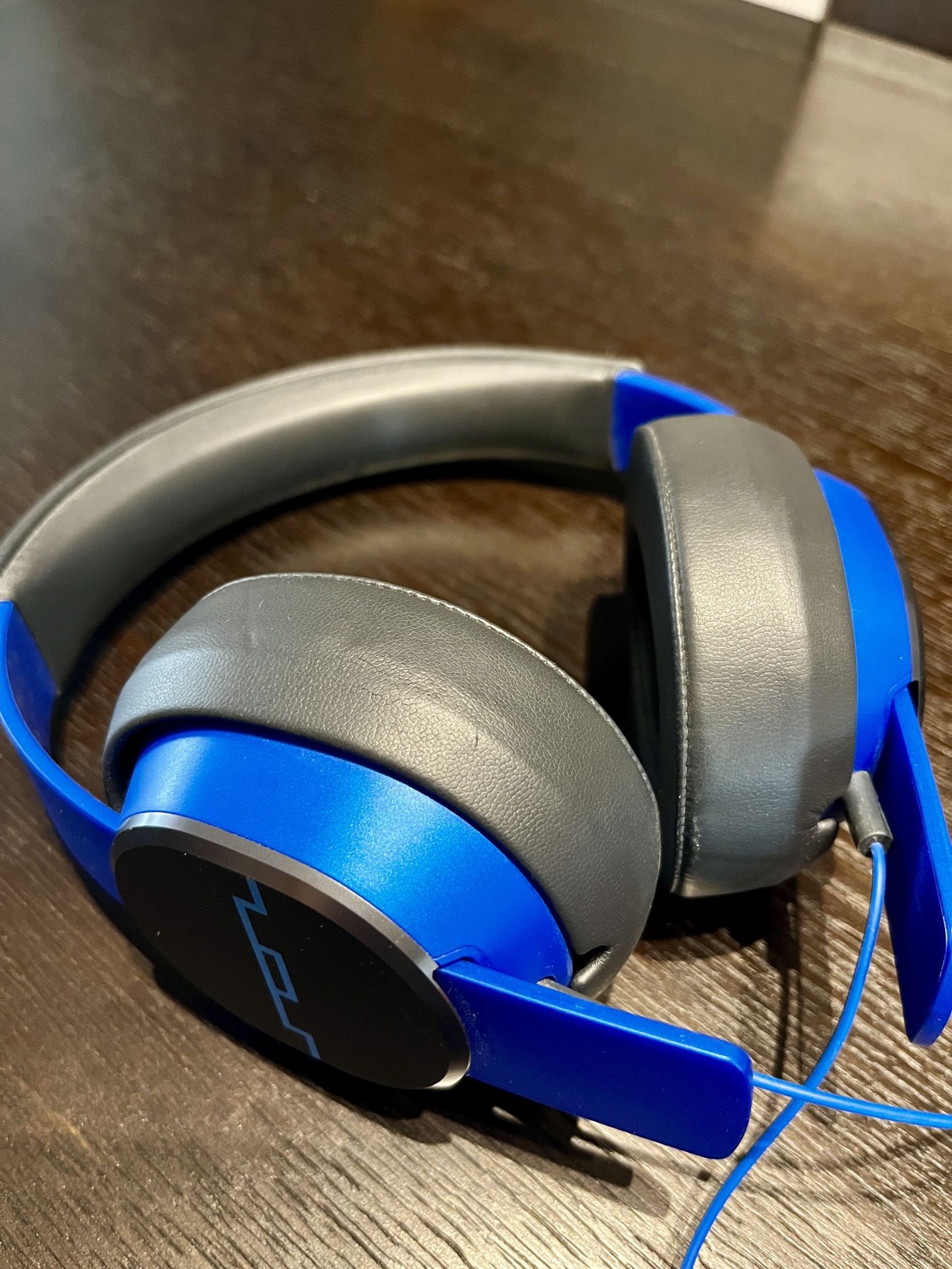 SOL REPUBLIC over ear Master Tracks Headphones