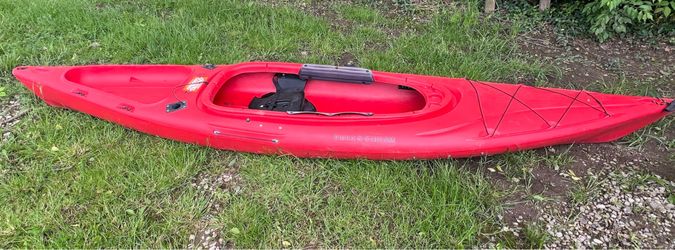 Kayak Field & Stream 12 Ft Red Eagle Run