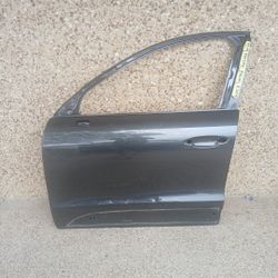 2015-19 Porshe Macan Left Front Door 