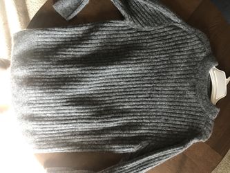 Wool Women’s oversized knitted Sweater