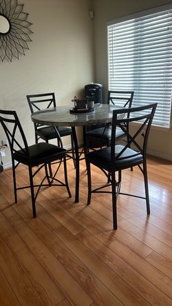 Round Dining Table Set with 4 Chairs