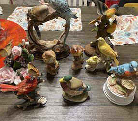 Bird Statues Set