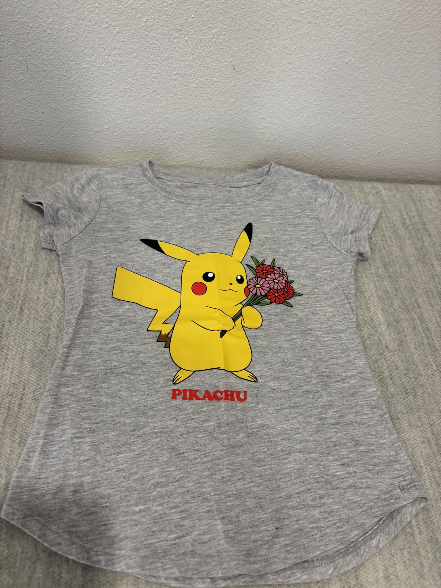 Girls Youth small Pikachu Pokemon Top -Simi valley