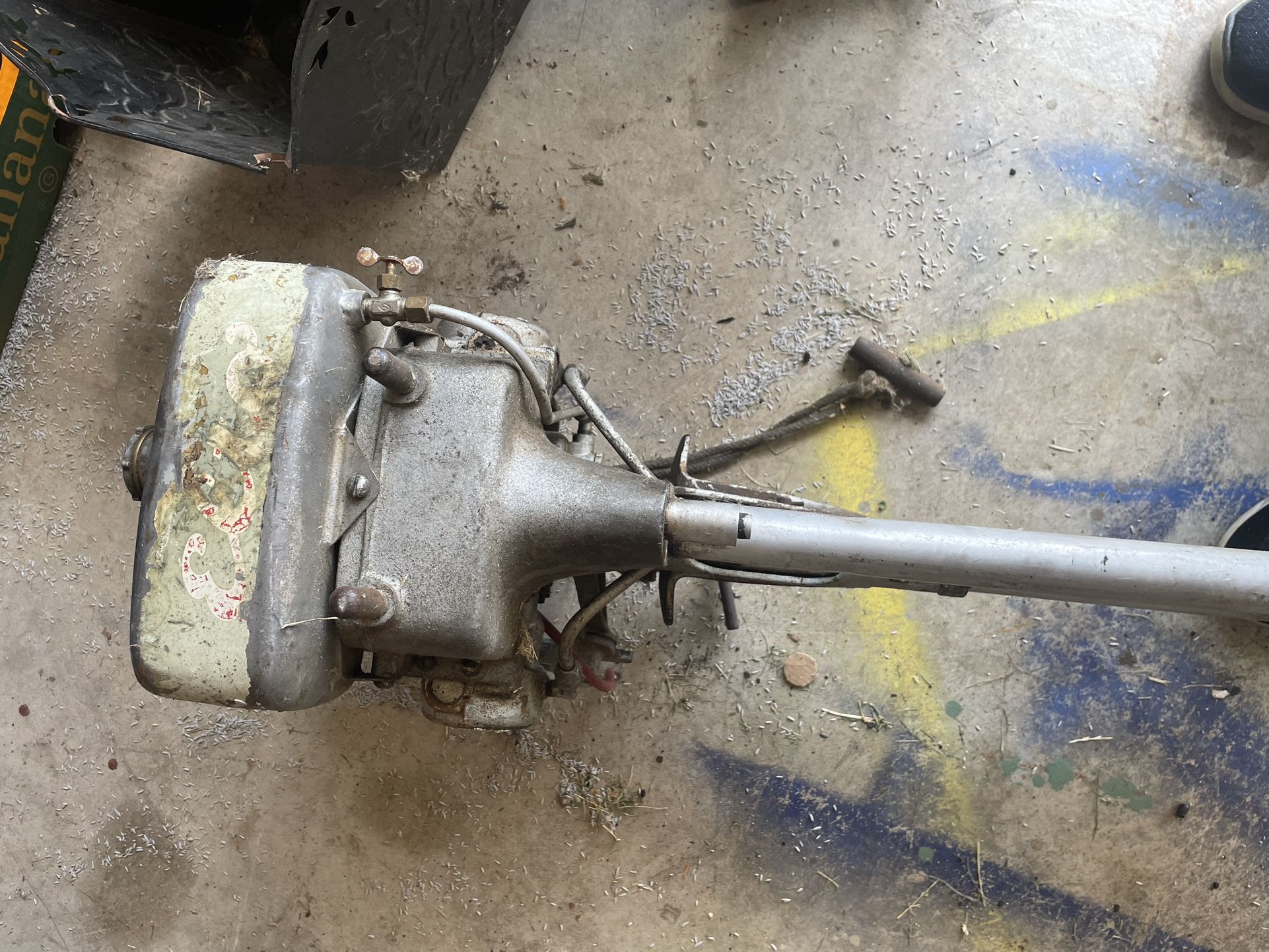 Vintage Outboard Motor Trade