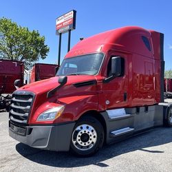 CLEAN 2020 FREIGHTLINER CASCADIA - DD15 - 455HP!!