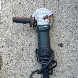 METABO ALLEE 1 D-72622, WEP 19-150, Q M-BRUSH, ANGLE GRINDER, 6 inch 