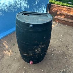 Rain barrels 