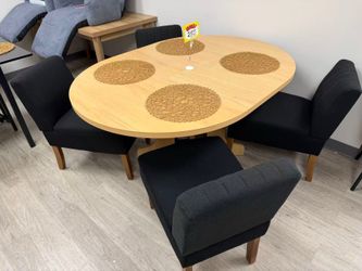 New 59" Round Extendable Dining Table with Chairs