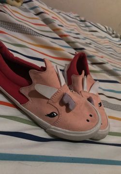Old Navy Shoes size 11