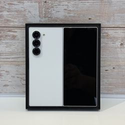 Samsung Galaxy Z Fold 6 5G 256GB Unlocked Liberado