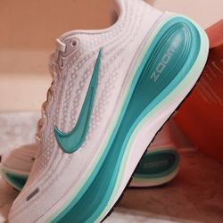 Nike Vomero Plus Wide (Sizes In Description)