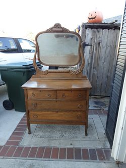 FREE Vintage dresser And Mirror