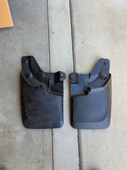 Front mud flaps 2016 Tacoma