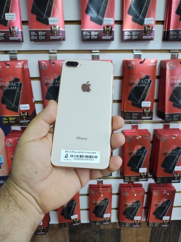 Unlocked Clean 8 pl us 64Gb  With Charger And Warranty 💯 Included 