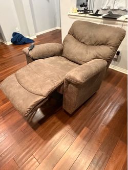 Lazyboy powerlift recliner