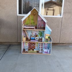 Kid Kraft Doll House 