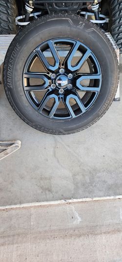 GMC RIM WITH TIRE