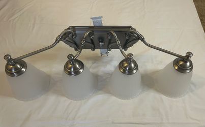 4-Light Bathroom Light Fixture 