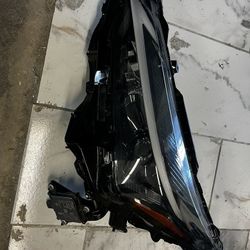 2024 Lexus NX 300 Driver Headlight 