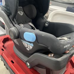 UPPAbaby Mesa V3 Infant Car Seat & Base