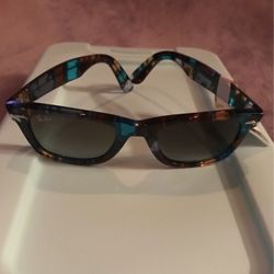 Ray Ban Brand New.  Unisex ,  Only Serious Offers Only. 