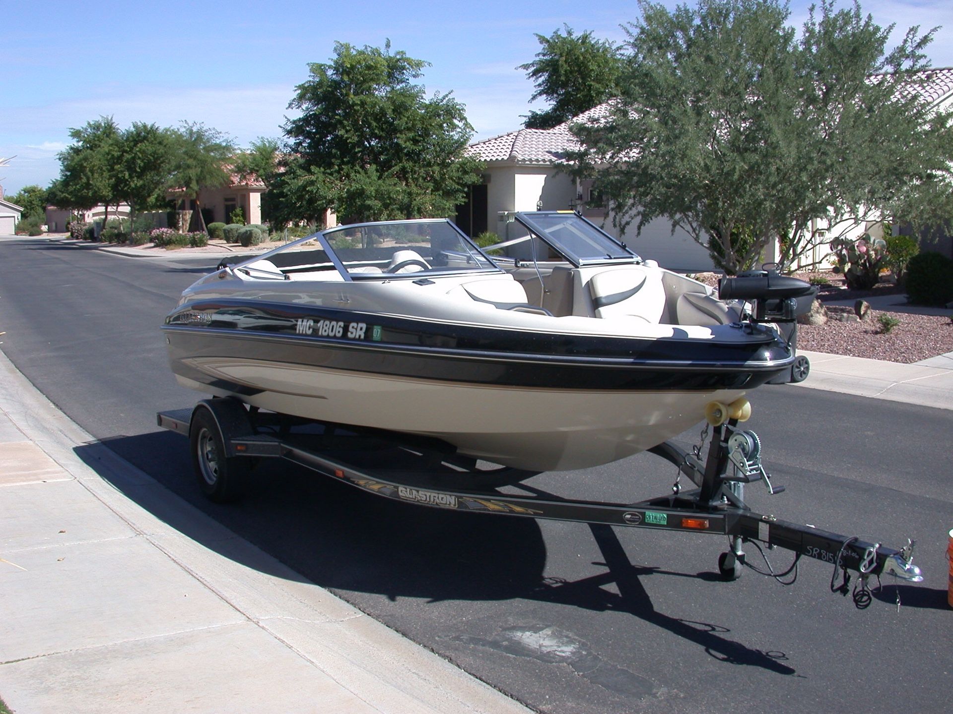 2004 Glastron GX-185 Ski and Fish Boat