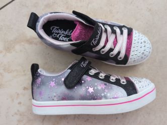 Sketchers twinkle toes toddler size 11.5