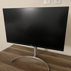 LG 27UN850-W UHD 4K IPS Display Gaming Monitor