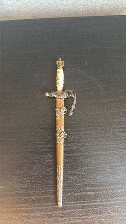 German Kriegsmarine Officer's Dress Dagger