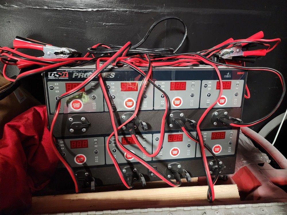DSR 8 Bank Battery Charger