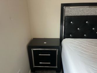 Ashley Furniture Queen Bedroom Set