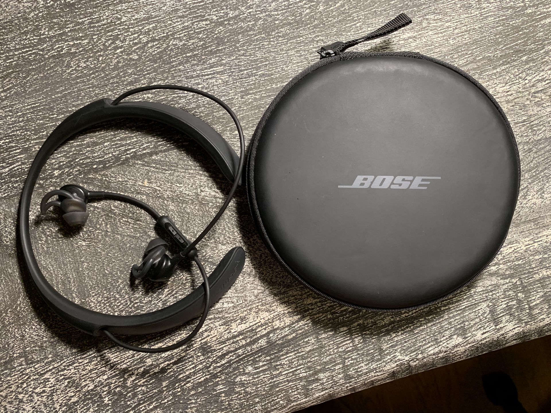 Used Bose QuietControl 30 wireless headphones