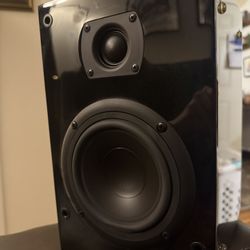 Aperion audio 522 bookshelf speakers