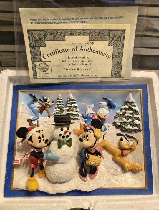 3D Disney Collectors Plates