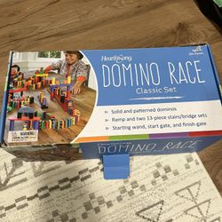 HearthSong Domino Race Classic Set