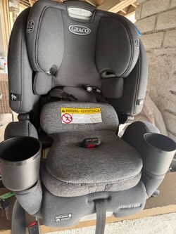 ** NEW GRACO BABY CAR SEAT