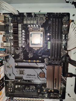 ASRock Z370 Pro4 ATX Motherboard with CPU i7 8700k - no case!
