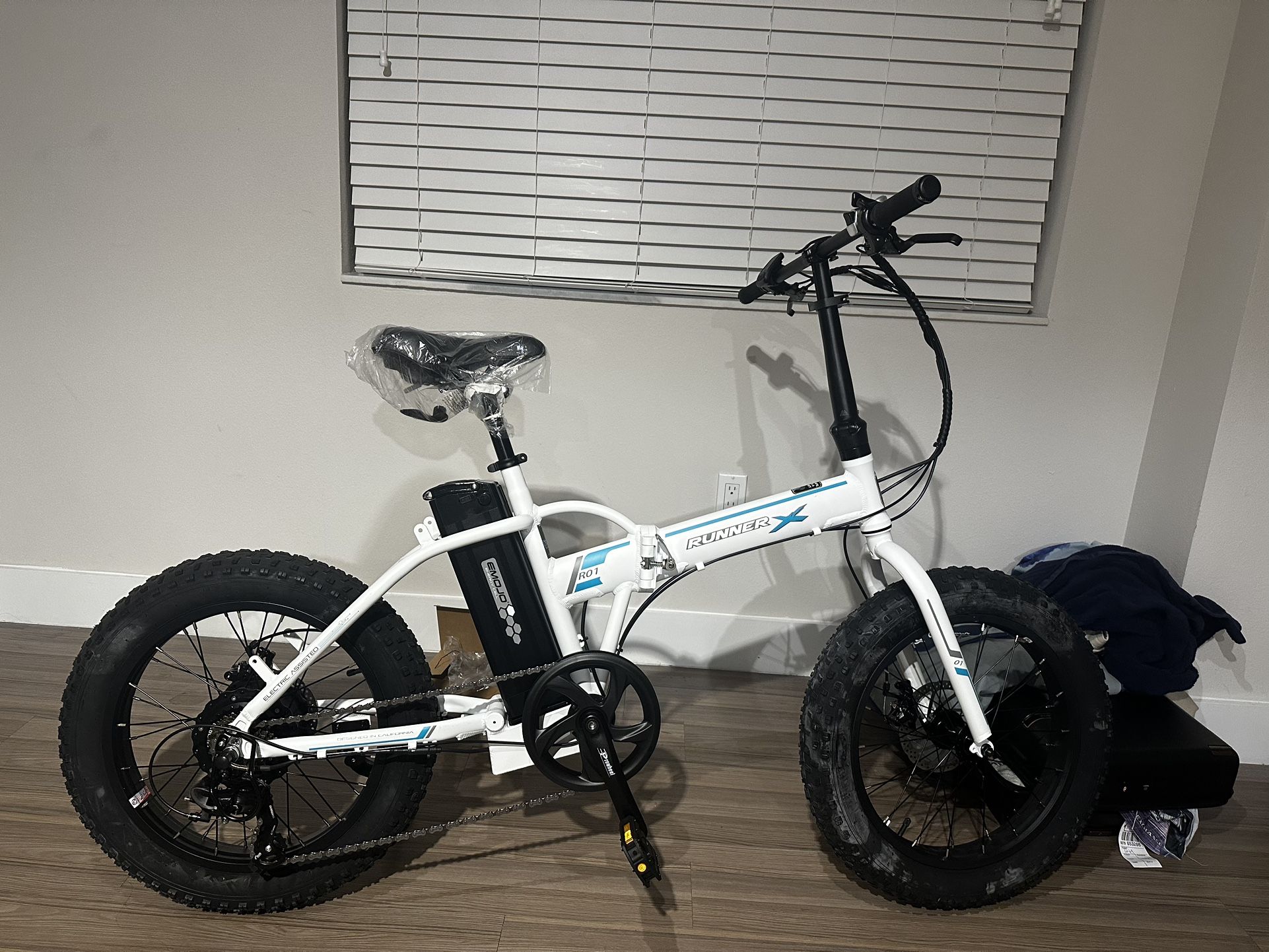 Emojo 500W 20" Runner X Fat Tire Folding Electric Bike
